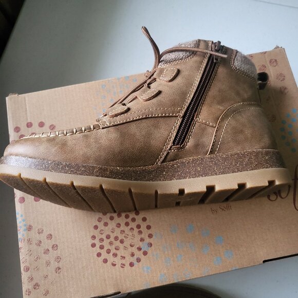 Eurusoft Lorelei size 8 Brand new. NWT. - Picture 5 of 6